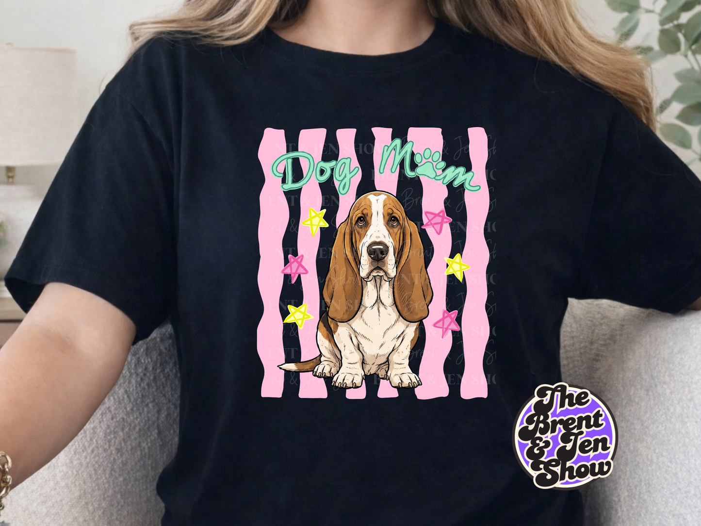 Basset Hound Dog Mom Graphic T-Shirt