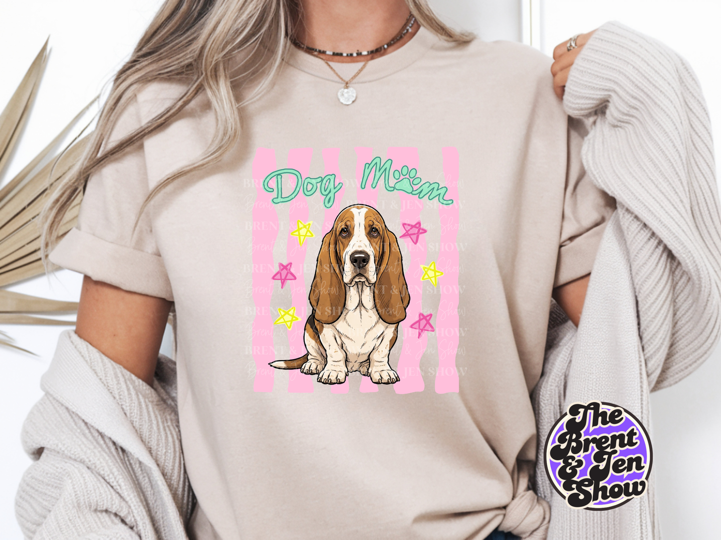 Basset Hound Dog Mom Graphic T-Shirt