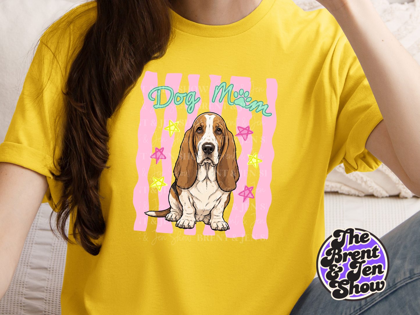 Basset Hound Dog Mom Graphic T-Shirt